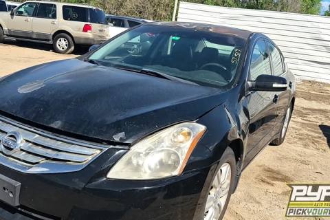 Photo of 2011 Nissan Altima
