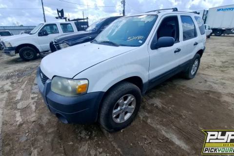 Photo of 2005 Ford Escape