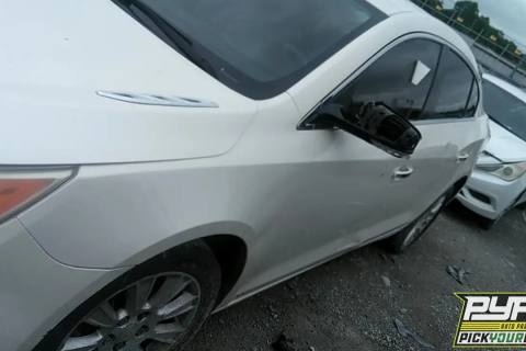 Photo of 2013 Buick Lacrosse