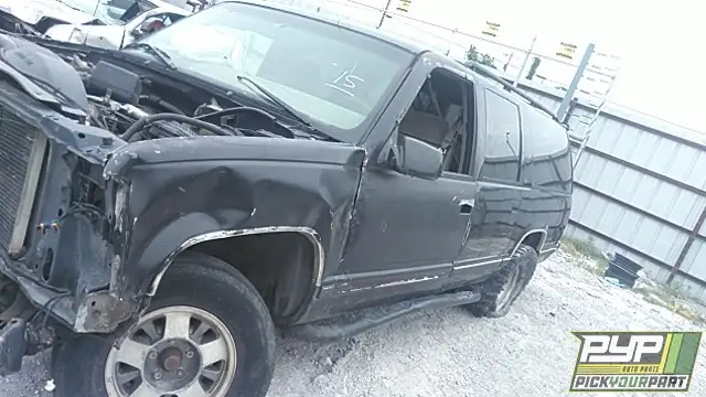 Photo of 1999 Gmc C1500 Suburban
