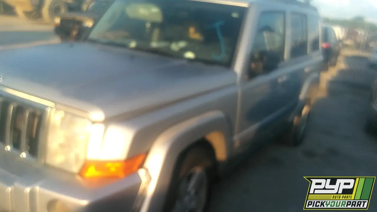 Photo of 2008 Jeep Commander
