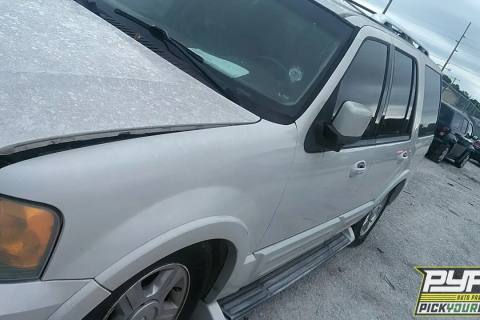 Photo of 2006 Ford Expedition