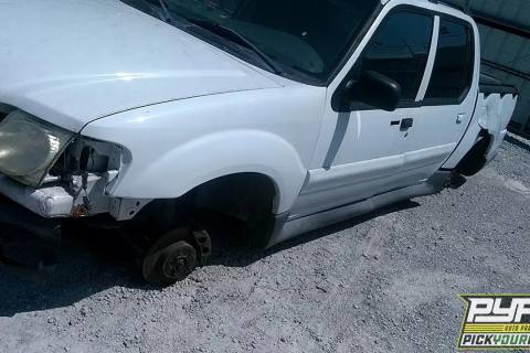 Photo of 2004 Ford Explorer Sport Trac