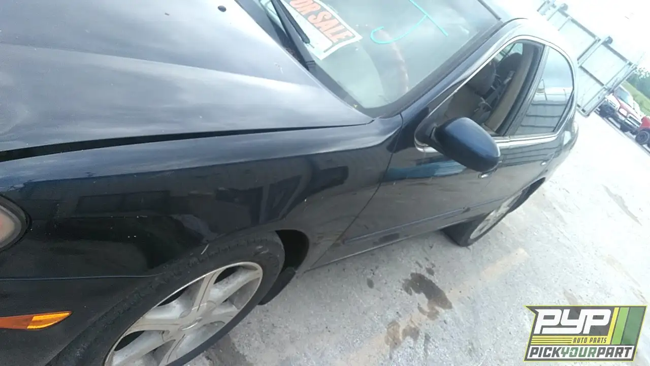 Photo of 2002 Infiniti I35