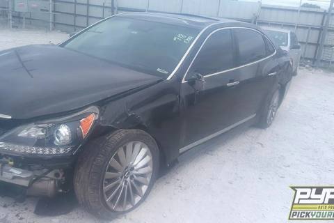 Photo of 2014 Hyundai Equus