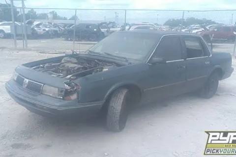 Photo of 1995 Oldsmobile Cutlass Ciera