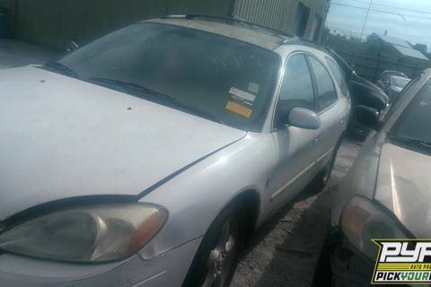 Photo of 2001 Ford Taurus
