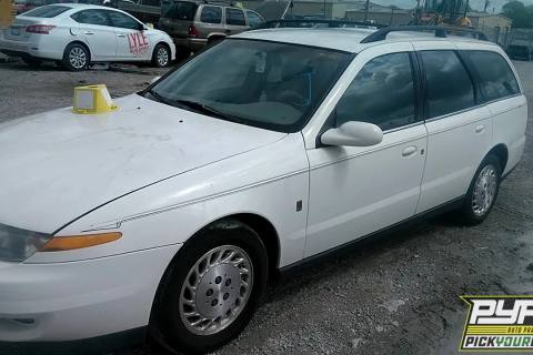 Photo of 2001 Saturn Lw300