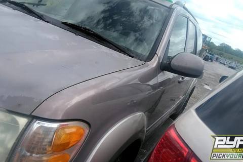 Photo of 2002 Toyota Sequoia