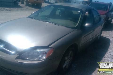 Photo of 2003 Ford Taurus