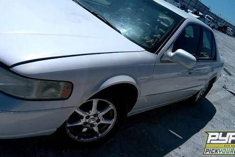 Photo of 2004 Cadillac Seville