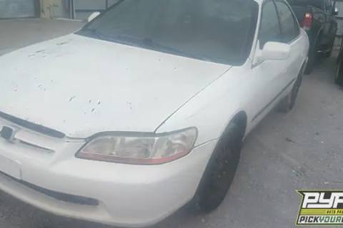Photo of 1999 Honda Accord