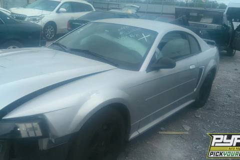 Photo of 2004 Ford Mustang
