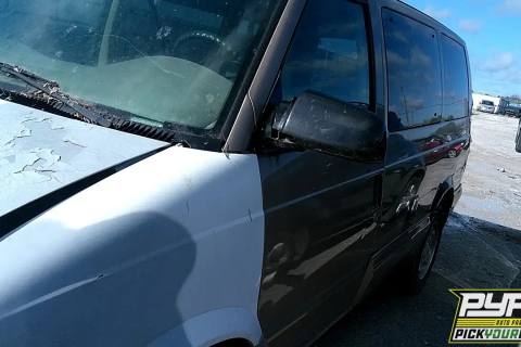 Photo of 2005 Chevrolet Astro