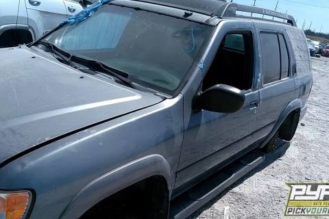 Photo of 2002 Nissan Pathfinder