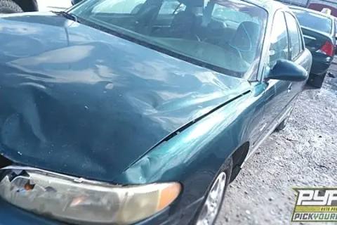 Photo of 1999 Buick Regal