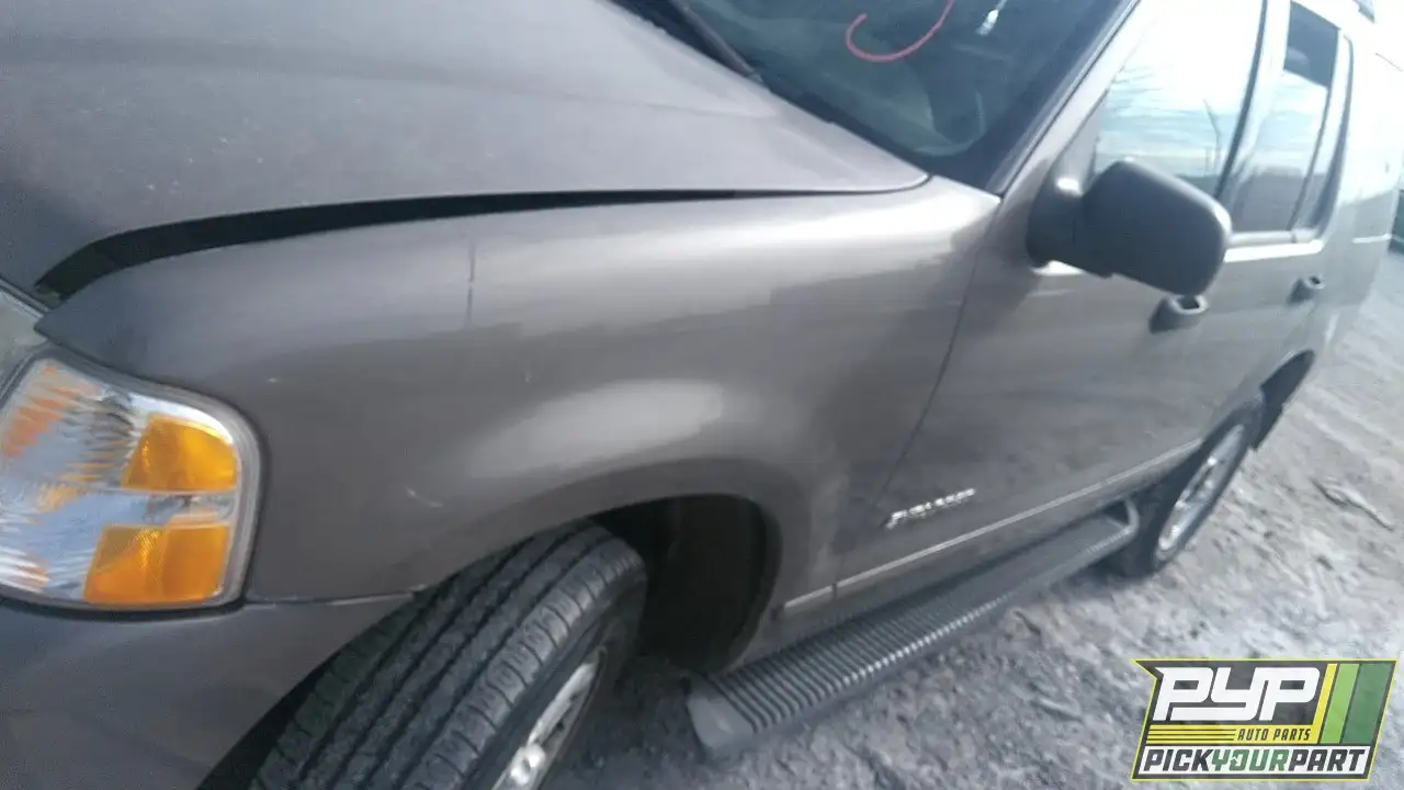 Photo of 2005 Ford Explorer