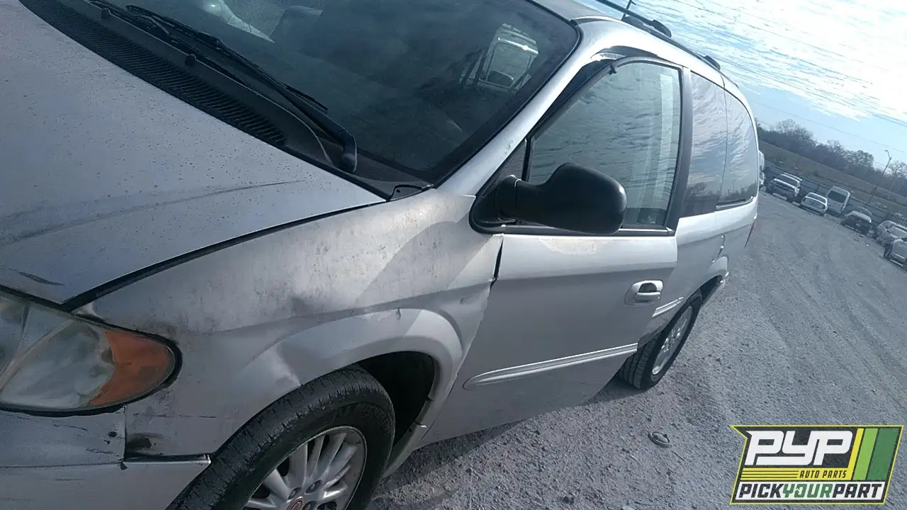 Photo of 2002 Chrysler Town & Country