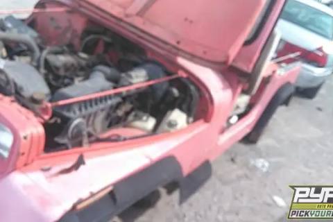Photo of 1995 Jeep Wrangler