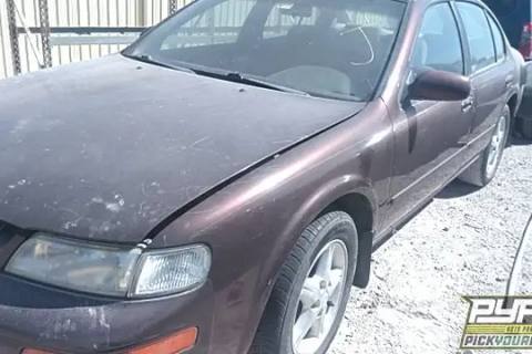 Photo of 1997 Nissan Maxima