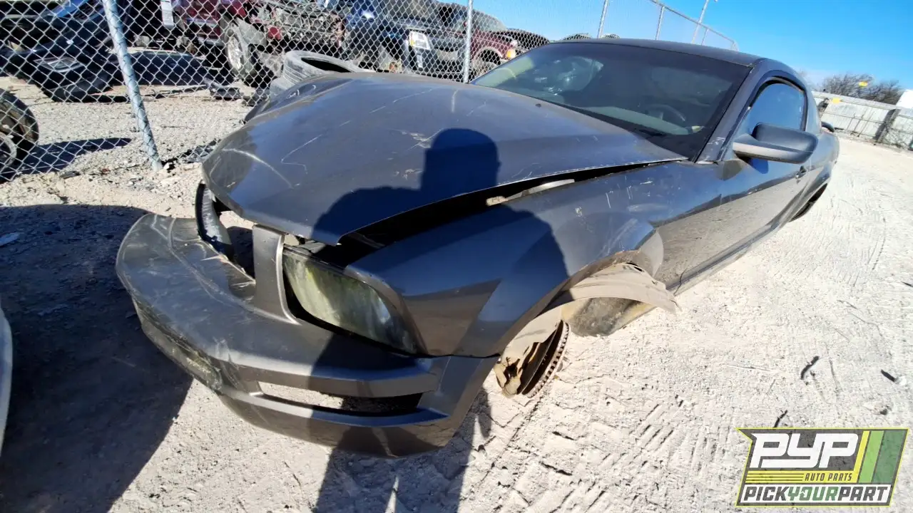 Photo of 2005 Ford Mustang