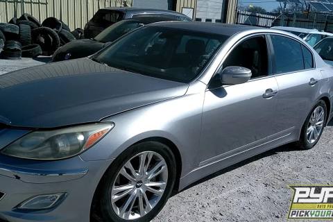 Photo of 2012 Hyundai Genesis