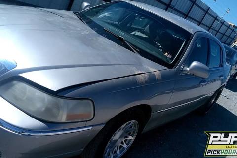 Photo of 2007 Lincoln Town Car