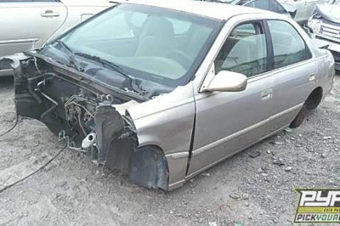 Photo of 1999 Toyota Camry