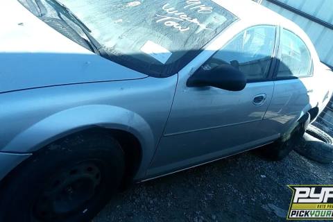 Photo of 2006 Dodge Stratus