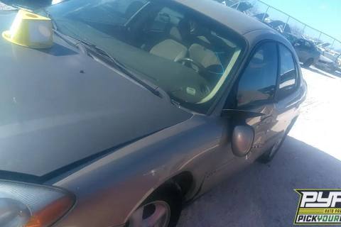 Photo of 2001 Ford Taurus