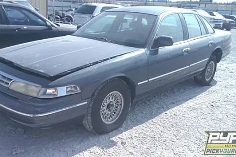 Photo of 1996 Ford Crown Victoria