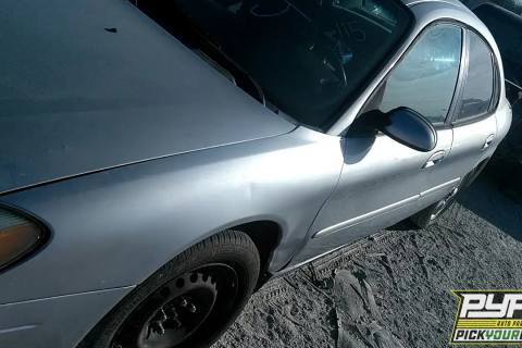 Photo of 2001 Ford Taurus