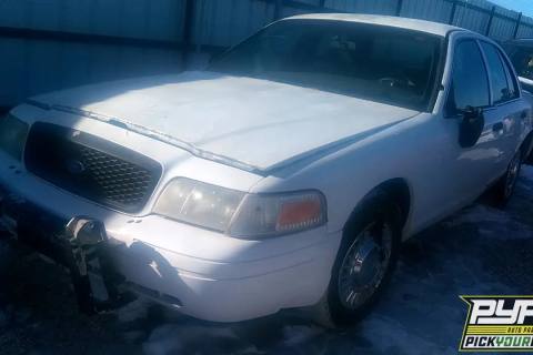 Photo of 2002 Ford Crown Victoria