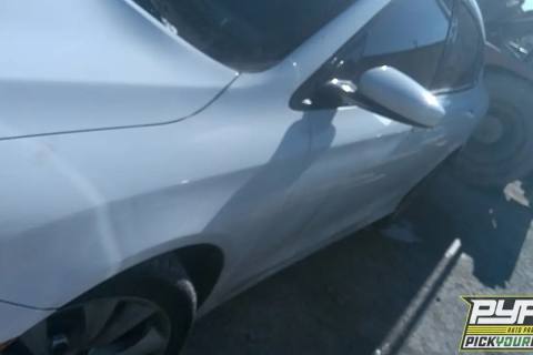 Photo of 2015 Chrysler 200