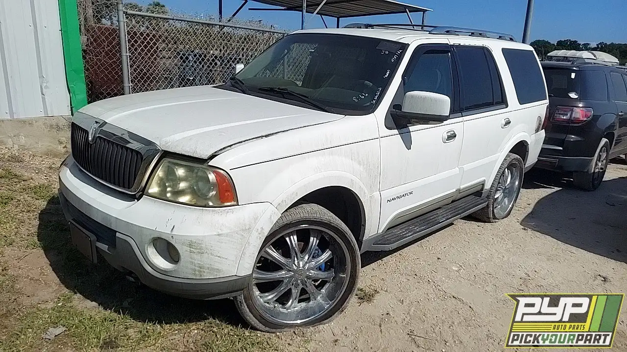 Photo of 2003 Lincoln Navigator