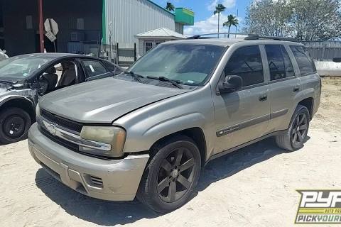 Photo of 2003 Chevrolet Trailblazer