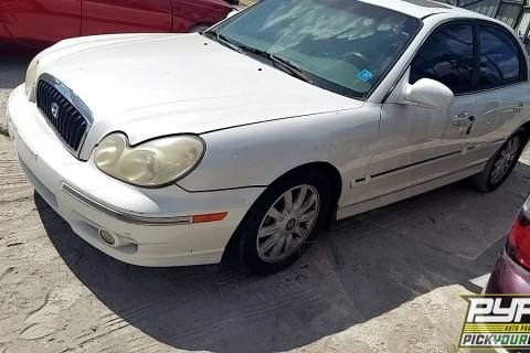 Photo of 2004 Hyundai Sonata