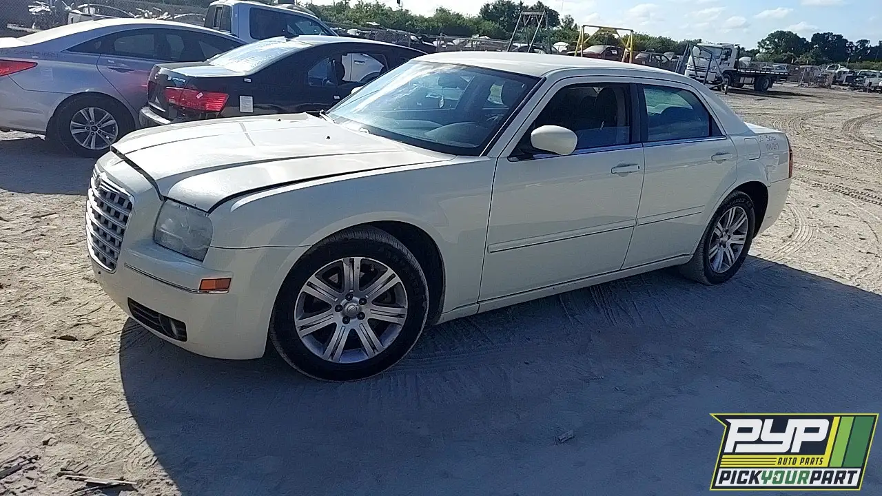 Photo of 2005 Chrysler 300