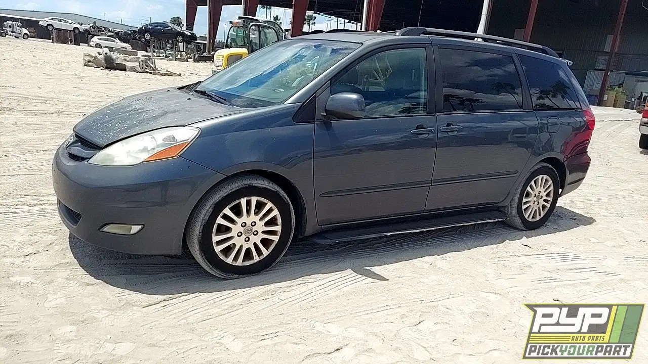 Photo of 2007 Toyota Sienna