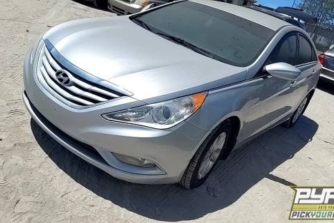 Photo of 2013 Hyundai Sonata