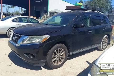 Photo of 2015 Nissan Pathfinder