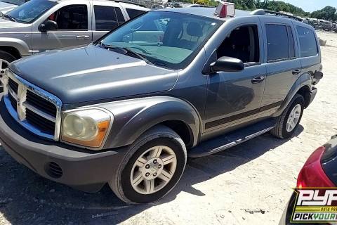 Photo of 2005 Dodge Durango