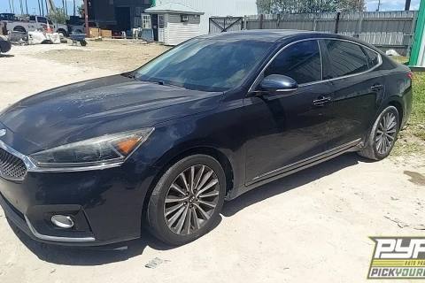Photo of 2017 Kia Cadenza