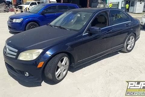 Photo of 2010 Mercedes-Benz C300