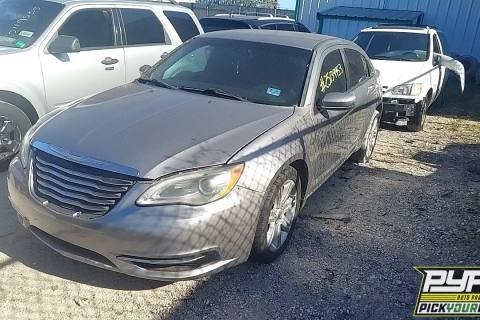 Photo of 2013 Chrysler 200