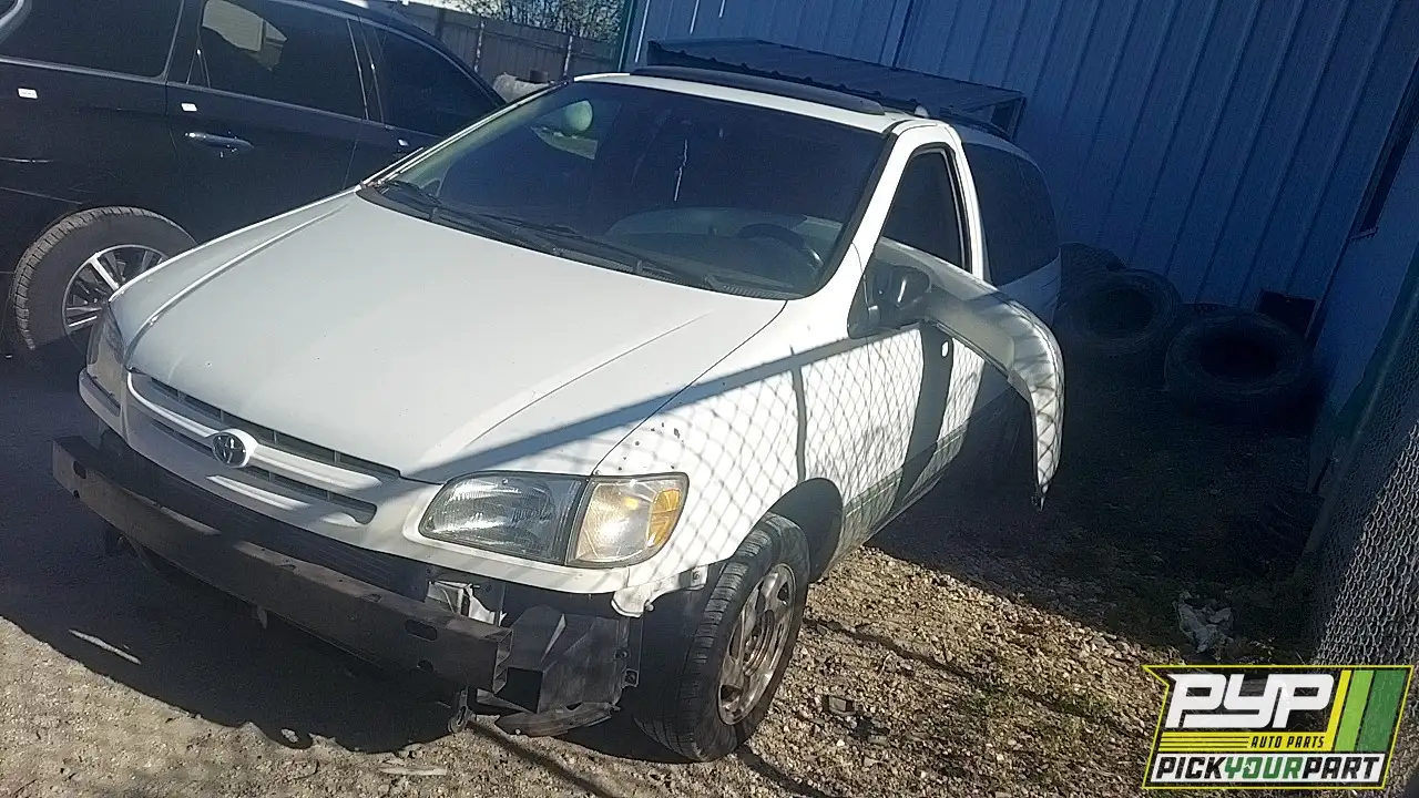 Photo of 2000 Toyota Sienna