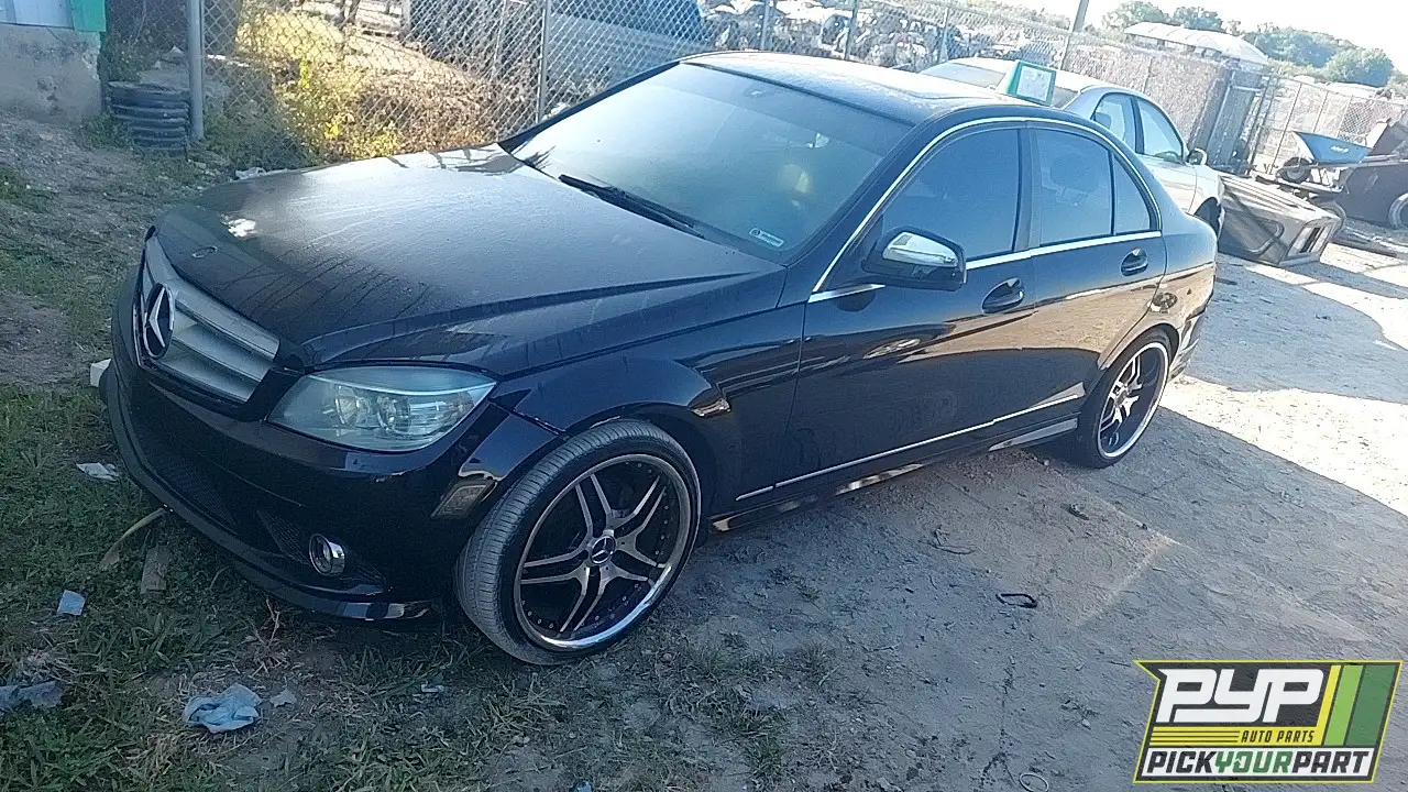 Photo of 2009 Mercedes-Benz C300