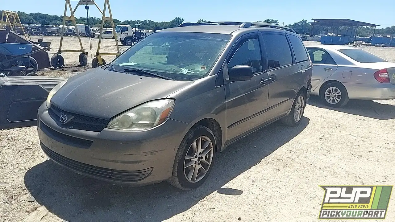Photo of 2005 Toyota Sienna