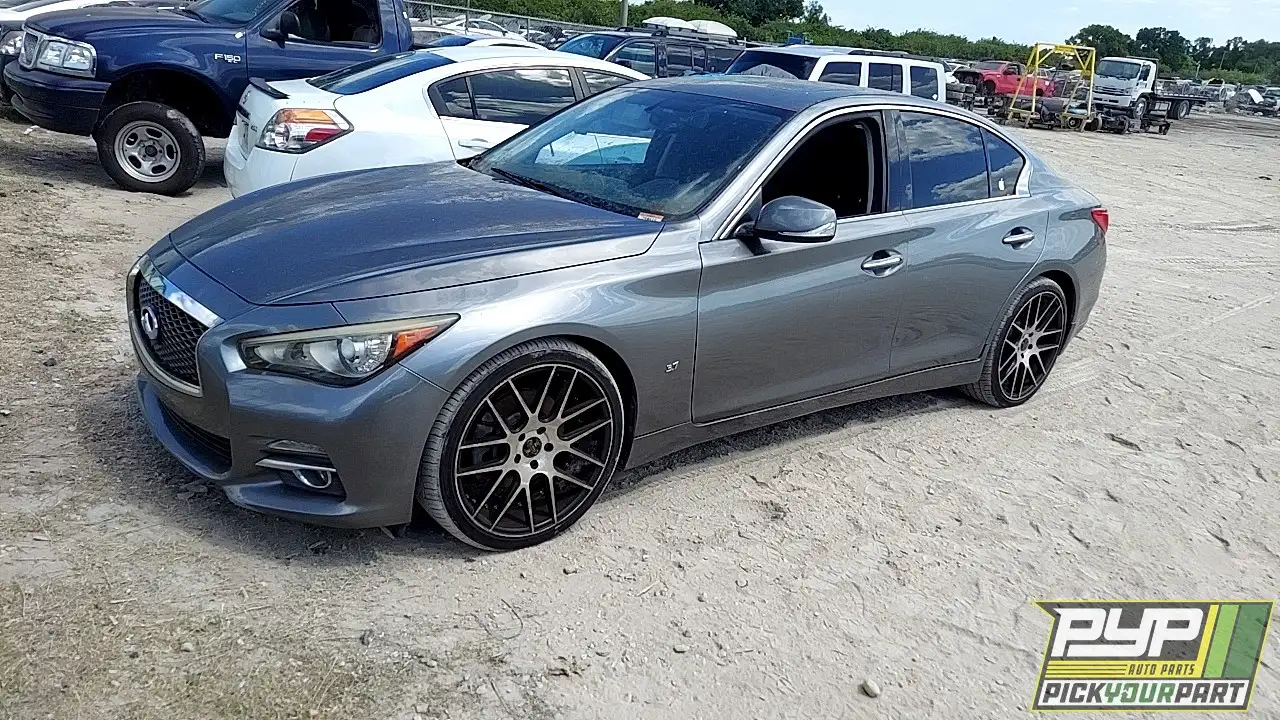 Photo of 2015 Infiniti Q50