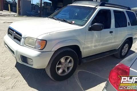 Photo of 2002 Nissan Pathfinder